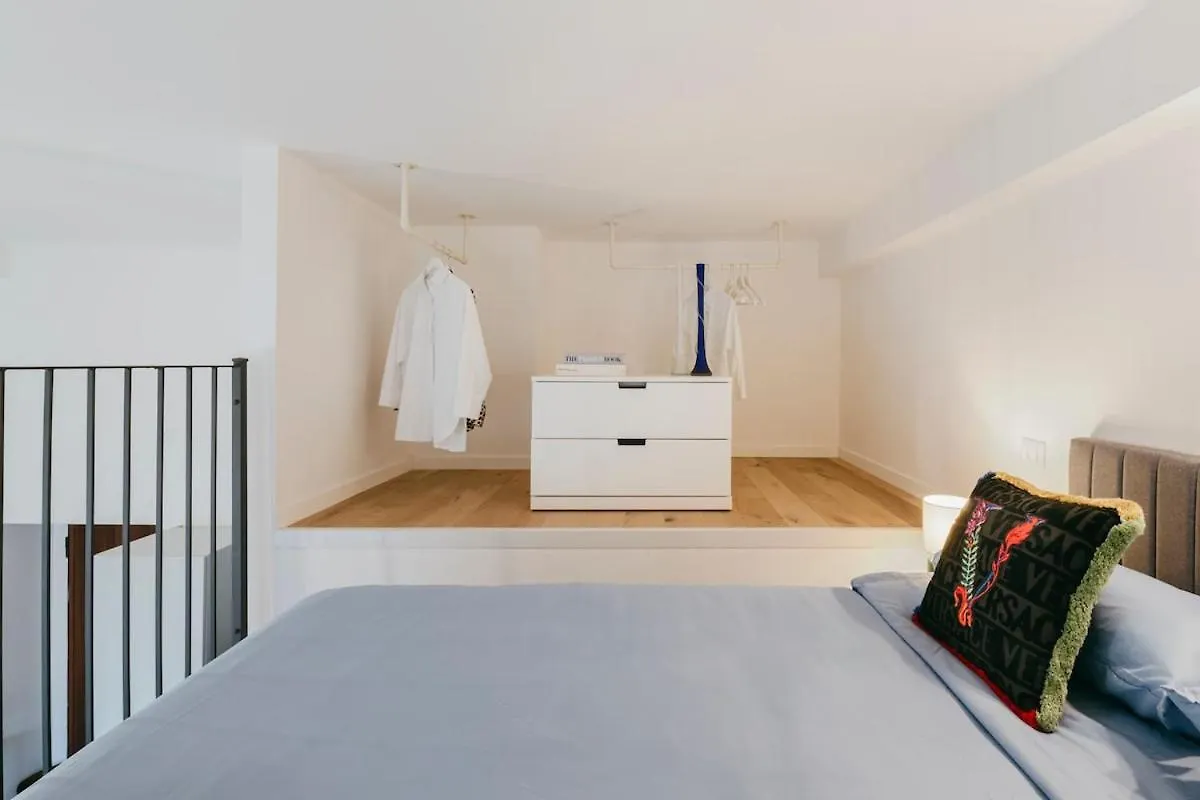 Apartment Casa In Palazzo Liberty - Centrale E Ben Collegato Milan Italy